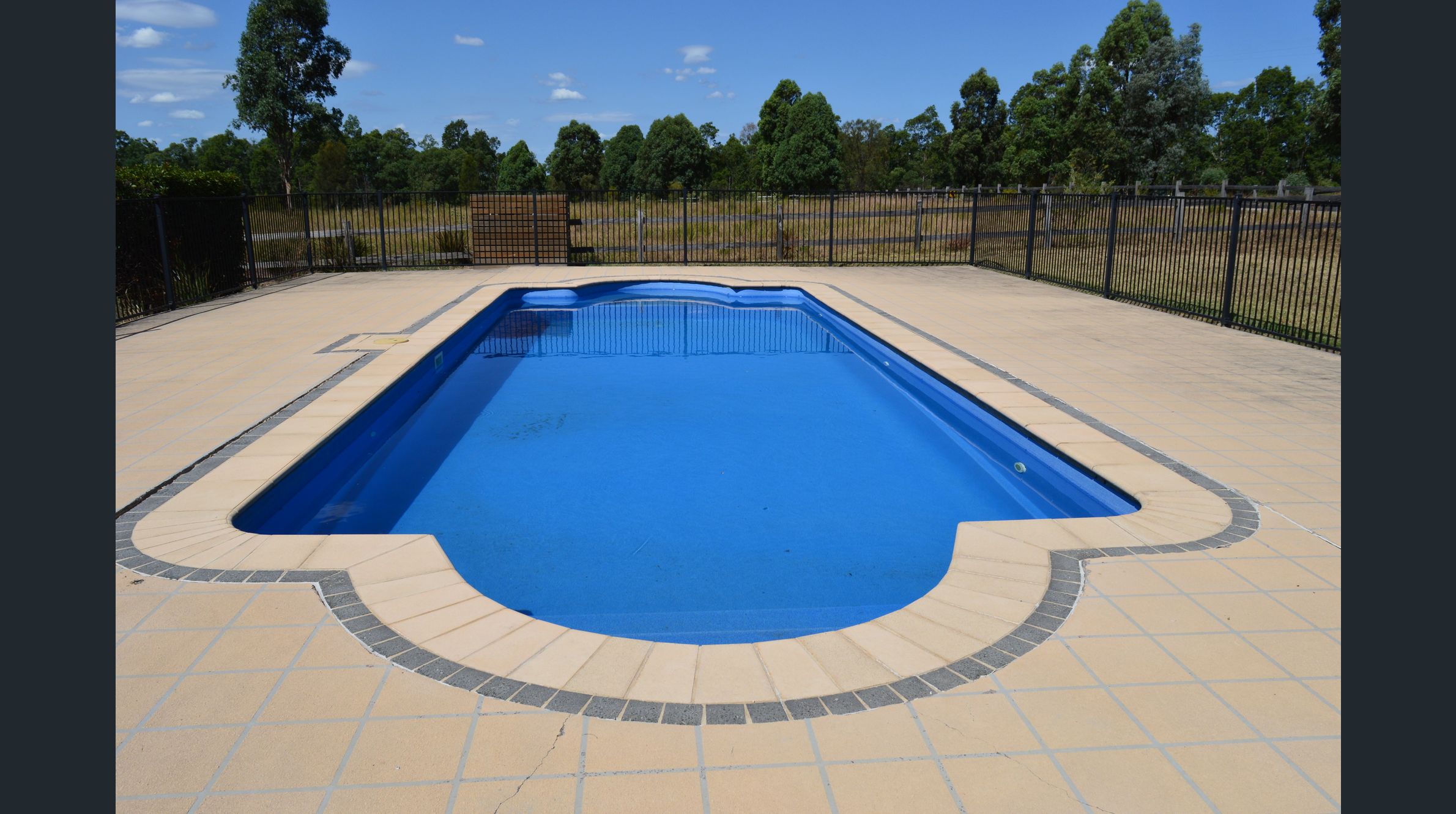 Bentwood Valley Estate